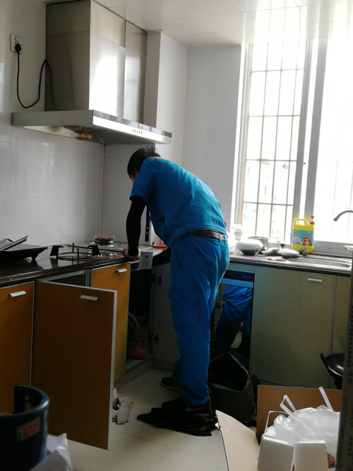 ÕýÔÚ¾ÙÐÐ×îºóµÄµ÷ÊÔÊÂÇé_¸±±¾.jpg ÕýÔÚ¾ÙÐÐ×îºóµÄµ÷ÊÔÊÂÇé_¸±±¾.jpg